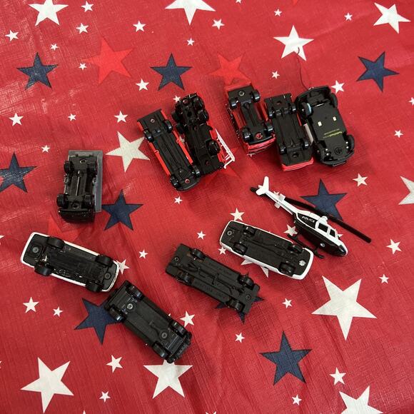 Mixed Lot Diecast 1/64 Police Fire Ambulance Rescue Hot Wheels Matchbox Maisto - Picture 3 of 4